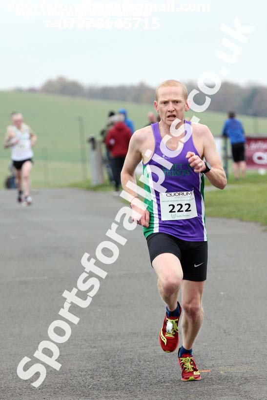 Senior men and womens Heaton Memorial 10k Road Race, Newcastle Town Moor. Photo:  David T. Hewitson/Sports for All Pics